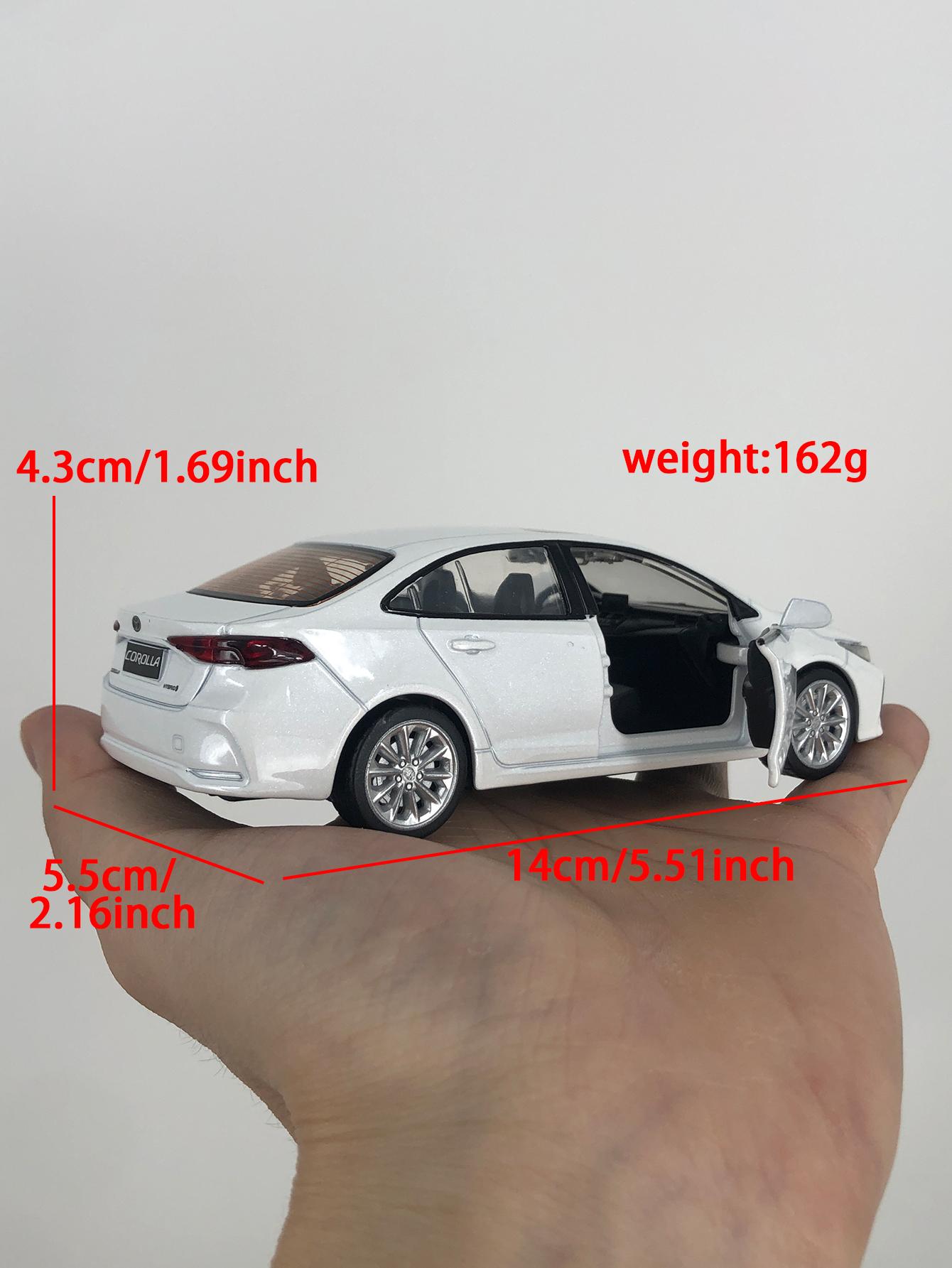 

CCA 1:33 Toyota Corolla model car, zinc alloy metal ornament, collectible gift car белый