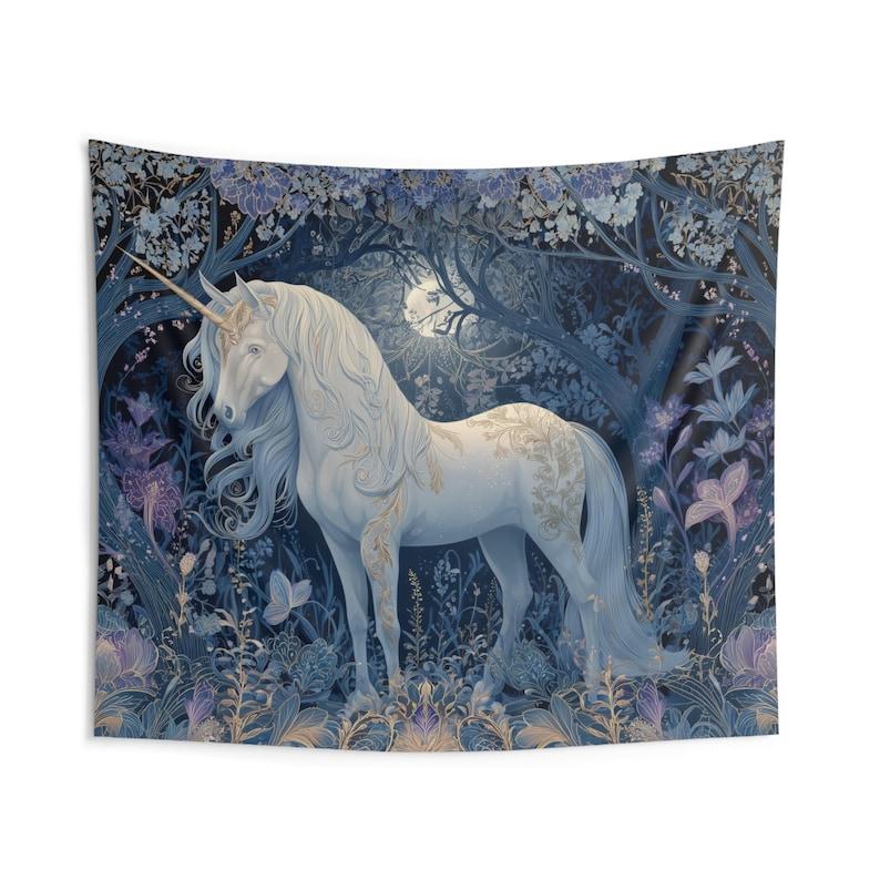 White Unicorn tapestry 75x100 чёрный