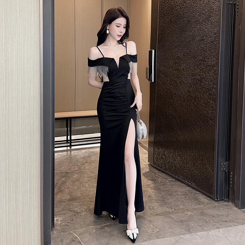 

Japanese Style One-Shoulder Spaghetti Strap Dress for Nightclub and Spa M