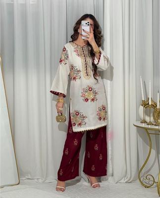 Traditionella kläder – Indiska och pakistanska kläder