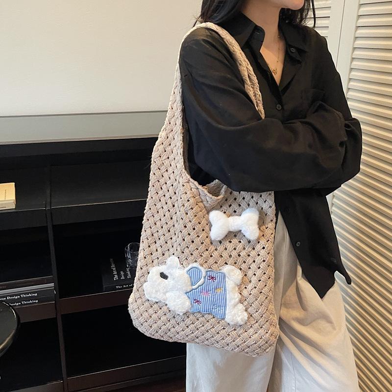 Large Capacity Knitted Woven Bag Women's Autumn and Winter 2025 New Versatile Shoulder Shopping Bag Cartoon Commuter Tote Bag