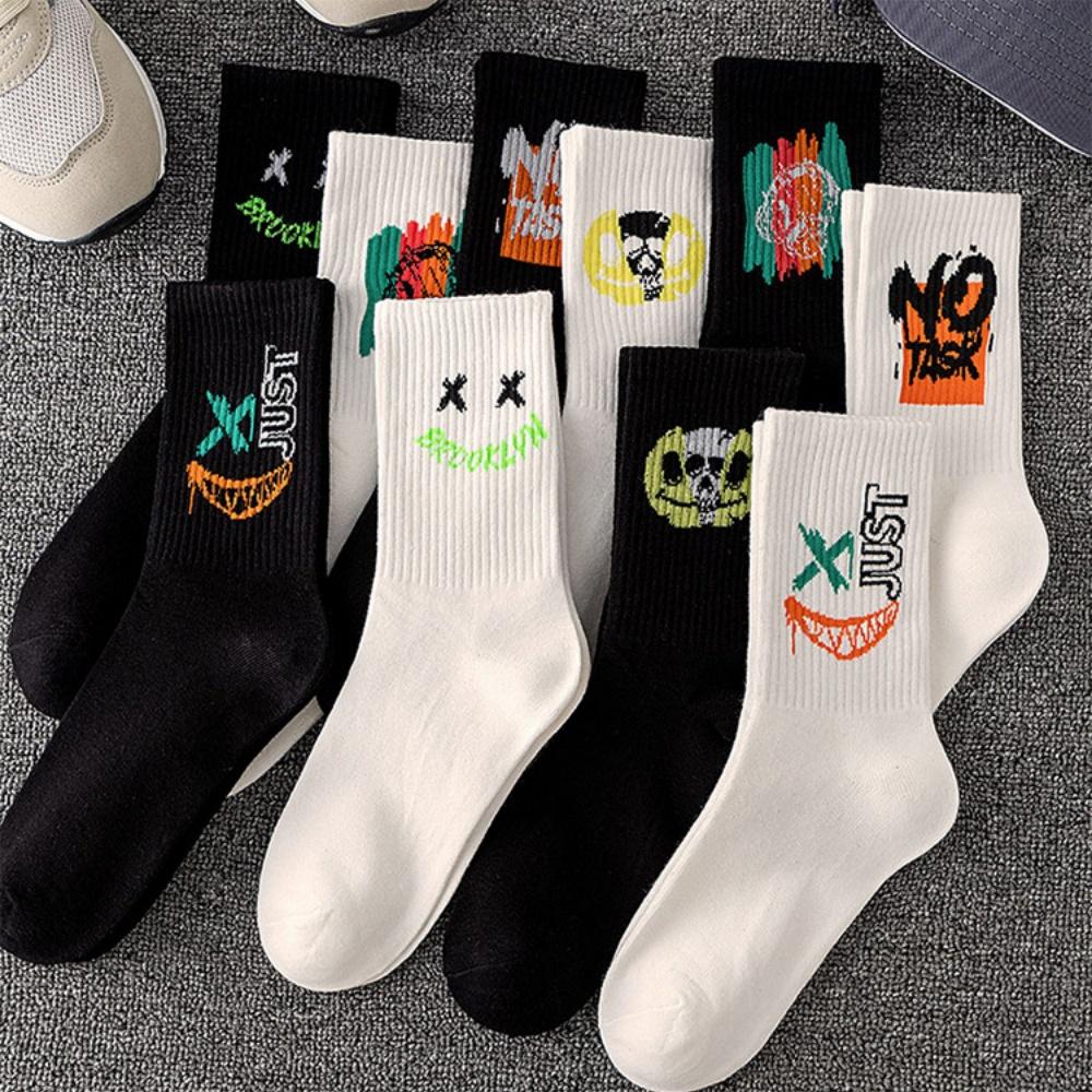 Zufällige 5 Paar Socken in großer Größe, schweißabsorbierende Sport-Basketballstrümpfe, Frühling und Sommer, schwarz und weiß, Herren-Halbvadensocken