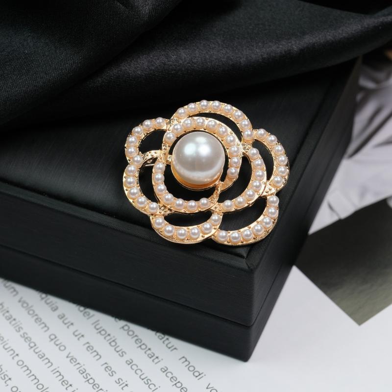 1Pcs Lady  Flower Brooches Exquisite Pearl Sunflower Brooches Lapel Pin Corsage Coat Wedding Jewelry For Women