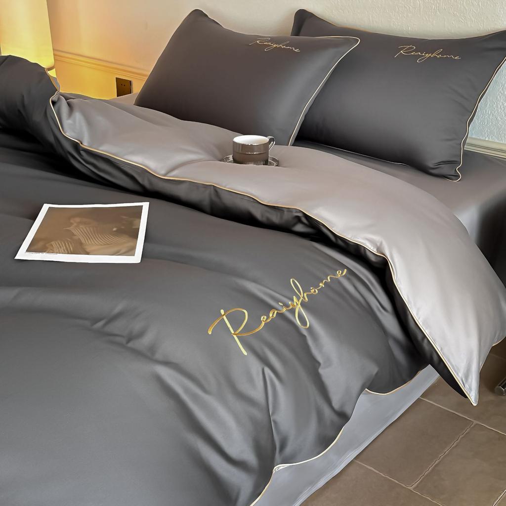 Vierteiliges Set aus reiner Baumwollbettwäsche Leichter Luxus, Hautfreundlich und Bequem Gewaschene Laken Bettbezüge Kissenbezüge.