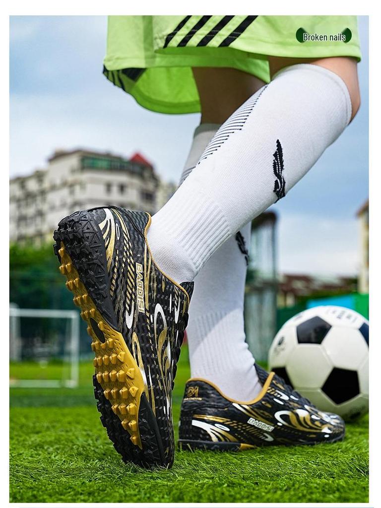 Kids' Cross-Border Football Shoes - TF Turf & AG Long Spikes for Elementary & Middle Schoolers, In Stock