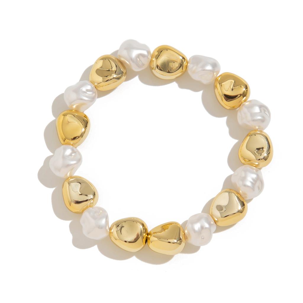 Design Sense, Fashion Trend, Metal Smooth Water Drop Hug Bracelet, Irregular Imitation Pearl Jewelry