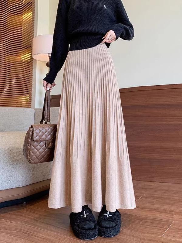 2025 Autumn/Winter Women's A-line Pleated Knit Skirt - Long, Simple, Big Hem Umbrella Design