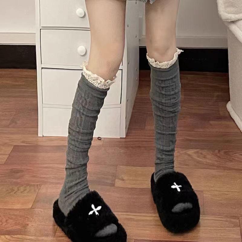 

Женские осенне-зимние сексуальные кружевные гольфы до колена с оборками | Серые простые вязаные гольфы с косами, стройнящие выше колена
