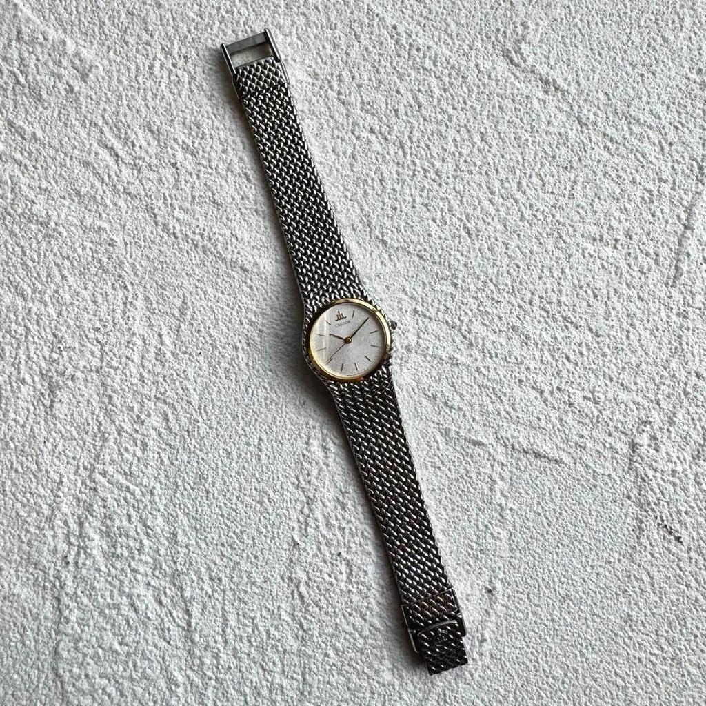 Used [New battery] SEIKO Credor 18KT bezel ladies watch