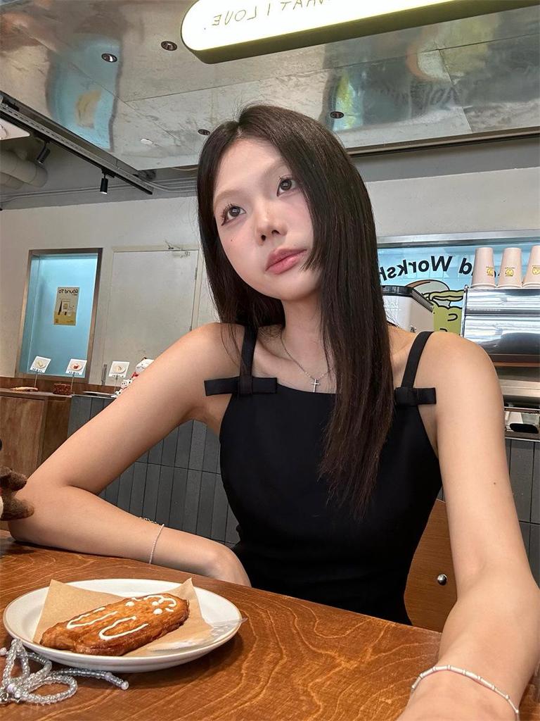 Korean High-End French Minimalist Bow Strap Mini Dress