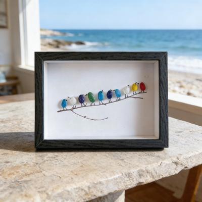 Sea Glass Kunst Fotorahmen Heimdeko mit handgefertigten Seeglasvögeln in schwarzem Holzrahmen Gerahmte Seeglas Vogel Ast Ornamente für Tischplatte Fenster