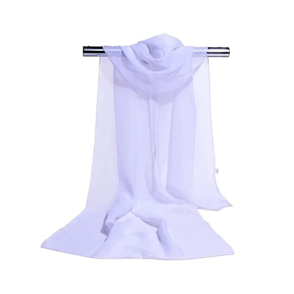 

Scarf Set With Accessory One Size