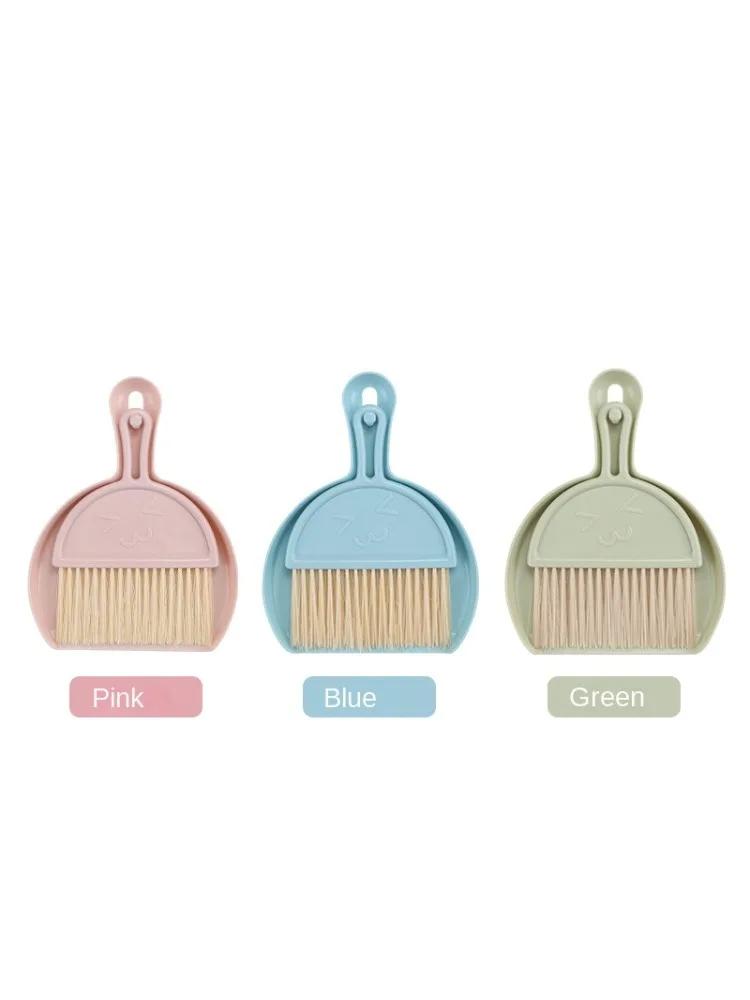 

Набор из 3 предметов: настольная мини-щетка с совком, щетка для чистки клавиатуры, щетка для уборки мусора на рабочем столе, инструменты для уборки