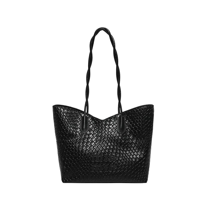 

Large-capacity woven bag women s spring new retro simple shoulder underarm bag Korean version portable tote bag чёрный