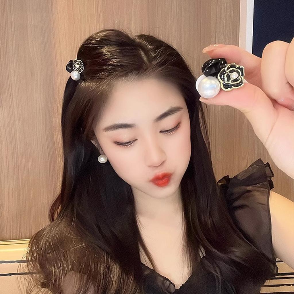 Camellia Flower Hair Claw Clip Simple Multifunctional Flower Artificial Pearl Hair Clip for Party Black