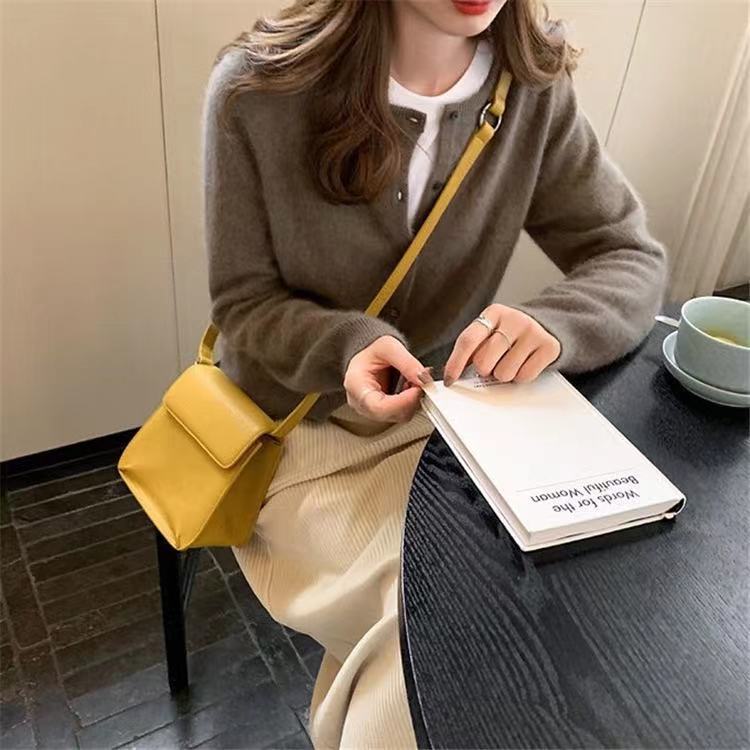 Women's long-sleeved sweater Autumn Loose and versatile sweater pure colour short version