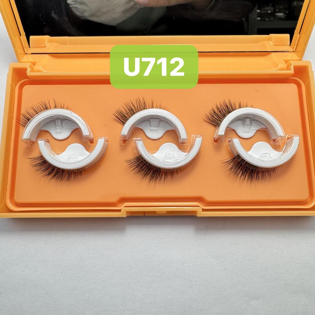 Qiao Zitong Self-Adhesive Eyelash Jelly Strips: Three Pairs of Long-Lasting, Easy-to-Wear False Eyelashes.