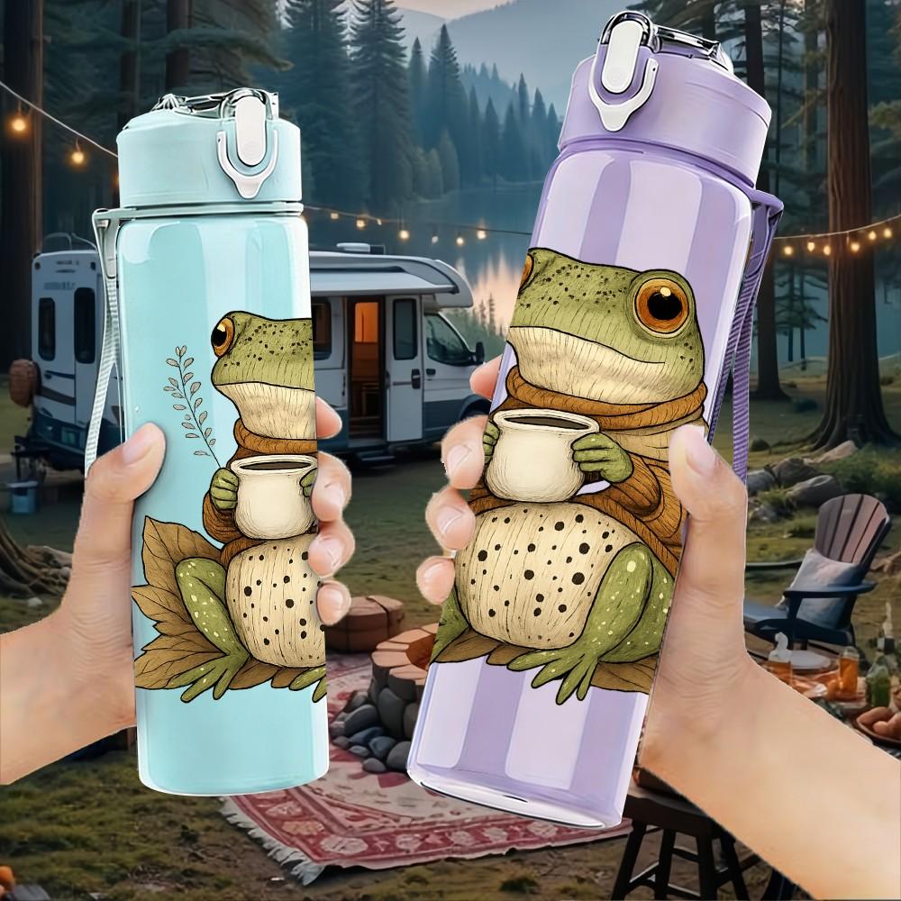 1PC Cute Green Frog 750ml Color Plastic Sports Water Bottle Leakproof Flip Straw Lid Suitable for Sports Office Home Use
