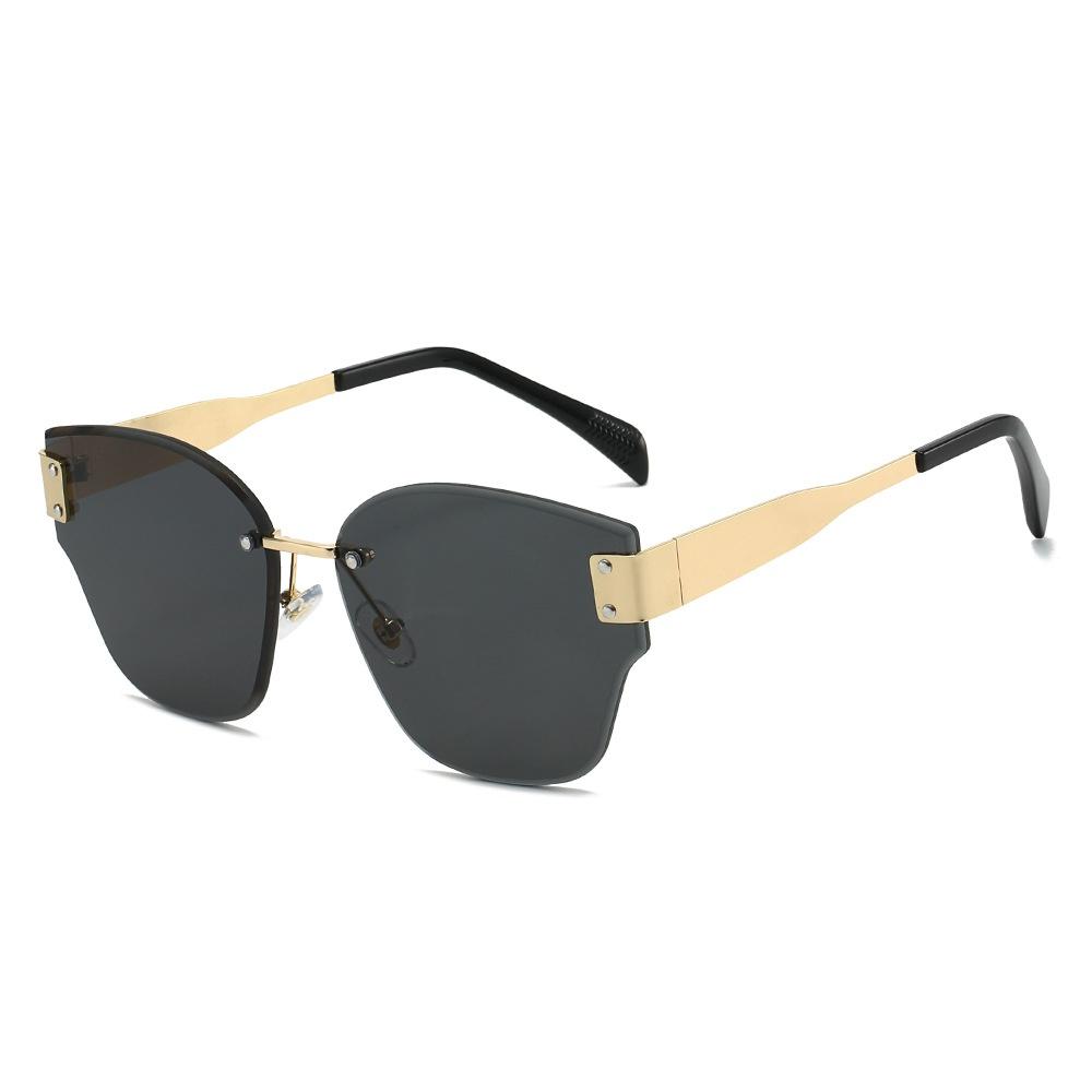 New Luxury Frameless Gradient Rectangular Sunglasses UV400 Protection Trendy Metal Frame Design for Women Men