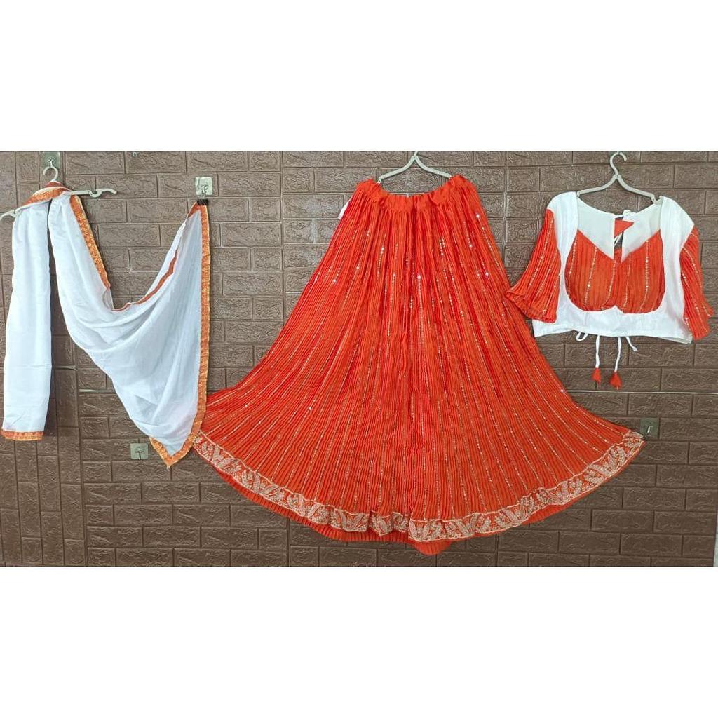 Lehenga Choli Prezentând un lehenga din șifon perfect amestecat pentru sezonul festiv pentru a fermeca aspectul dumneavoastră colecția 2026