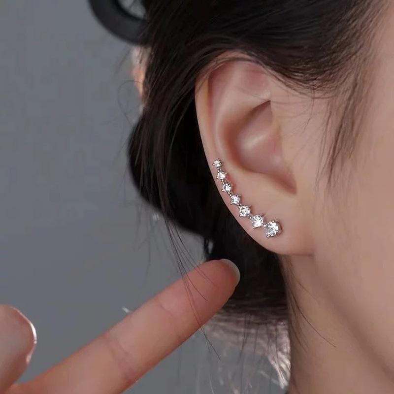 2024 Hot-Selling Hong Kong Style Zircon Earrings: Light Luxury, Niche Design for Girls
