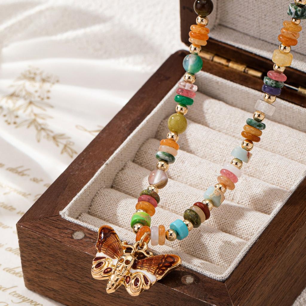 New self-developed new handmade colored stone hanging butterfly pendant necklace light luxury