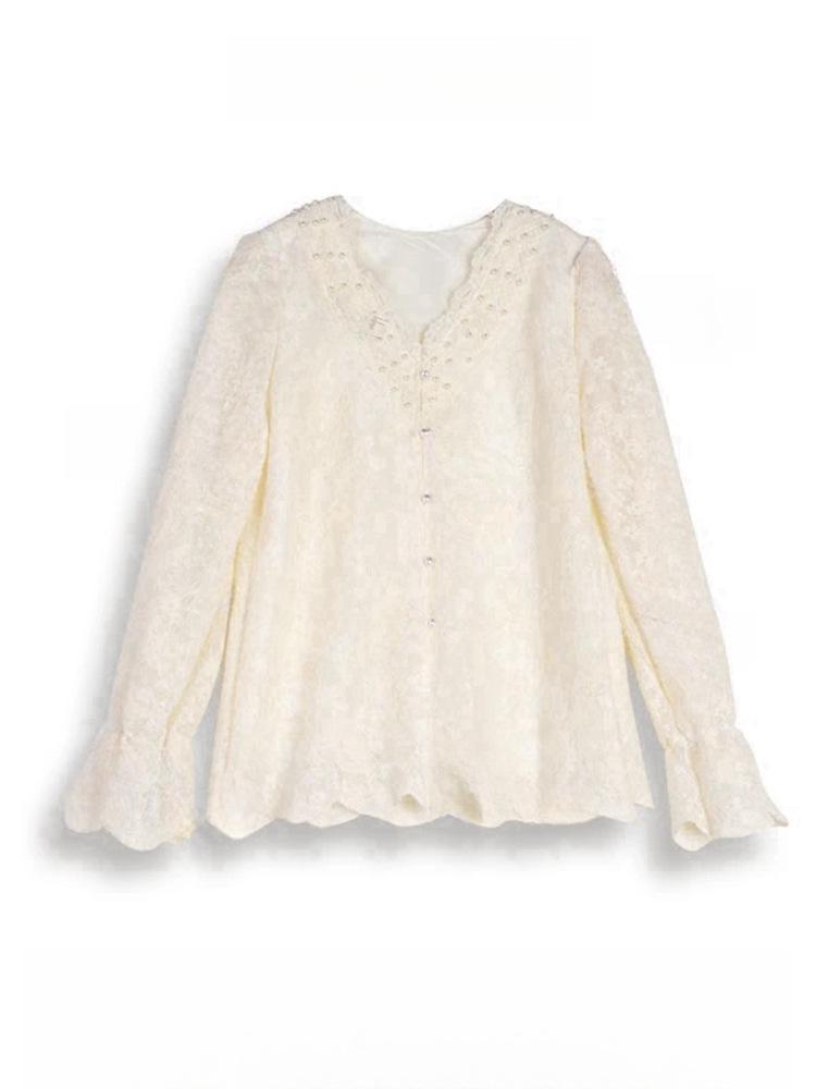 Spring 2025 French Style V-Neck Lace Top - Slimming, Age-Reducing, Gentle Innerwear.