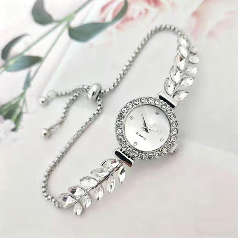 New Fashion Women Quartz Watch Leaf Design Slim Strap Rhinestone Round Dial Pull Adjustable Bracelet Wristwatch