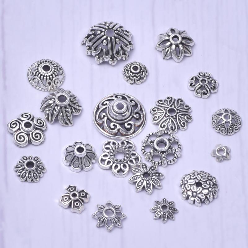Bouchons de perles en alliage fleurs mélangées pour la fabrication de bijoux Charms Composants pour bijoux DIY Couleur argentée Accessoires vintage faits main