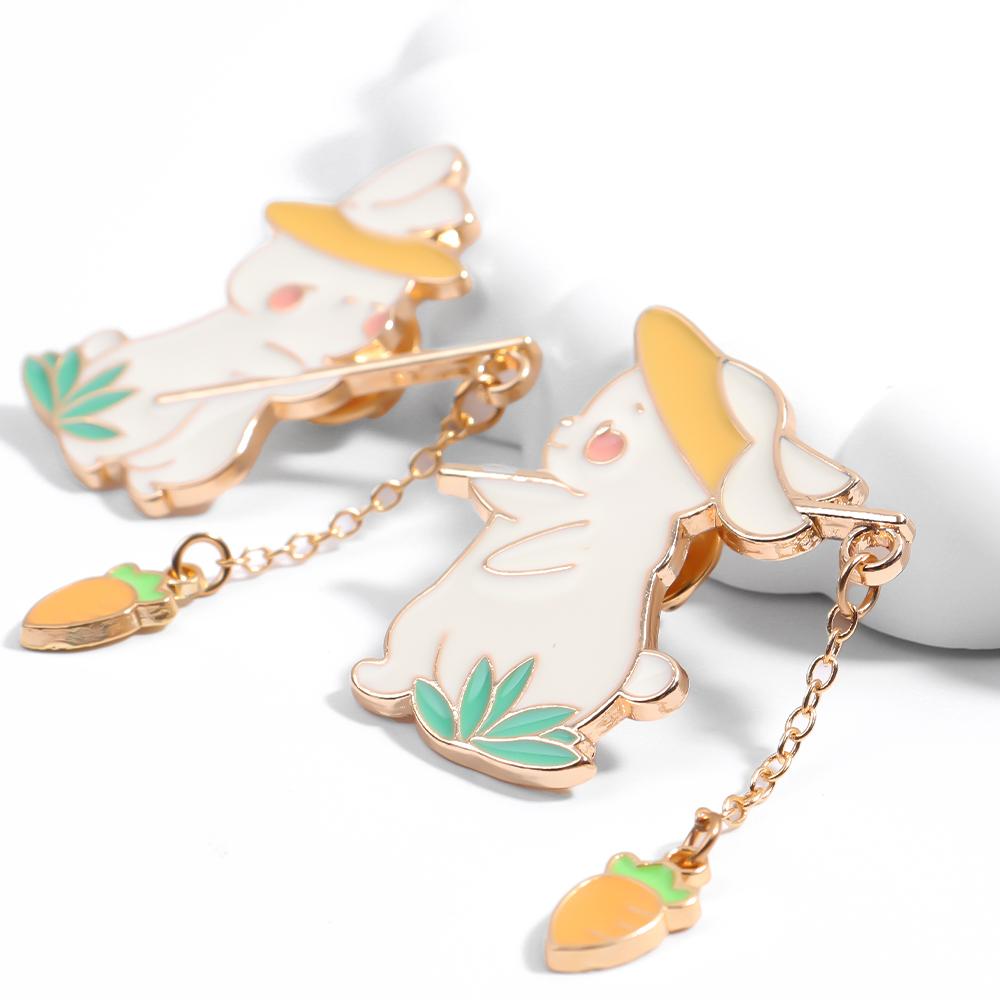 1/2pcsCartoon Cute Bunny Radish Brooch Pencil Case Pendant Buckle Pin Bag Bag Decoration Accessories Badge Men and Women