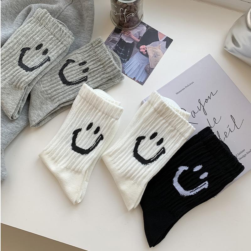 Cute Socks Women Fashion Casual Streetwear Cotton Middle Tube Socks College Style School Students Black White Gray Socks