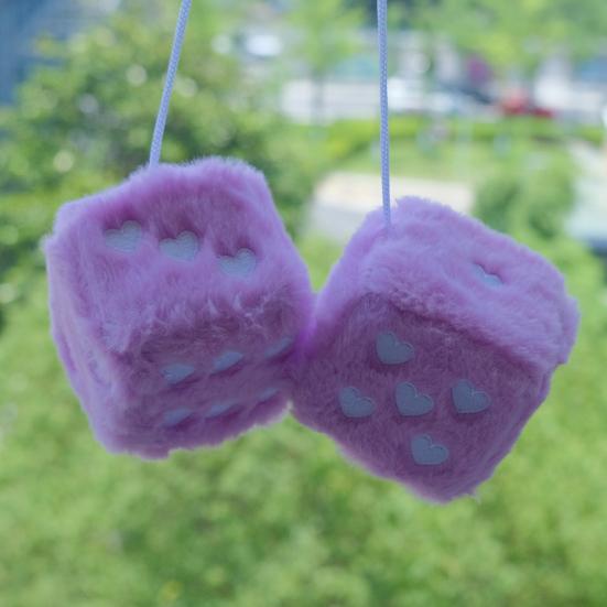 Plüsch-Würfel-Anhänger mit herzförmigen Punkten, zum Aufhängen, Würfel-Dekoration, weich, flauschig