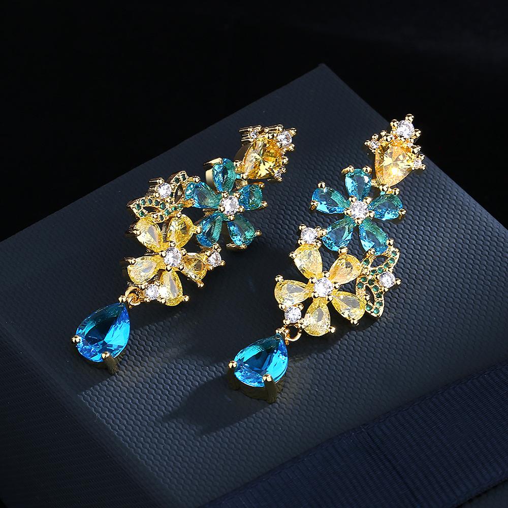 Bohemian Zirkonové Květinové Náušnice: Stříbrný špendlík, Evropský a Americký styl, Odvážný design pro ženy