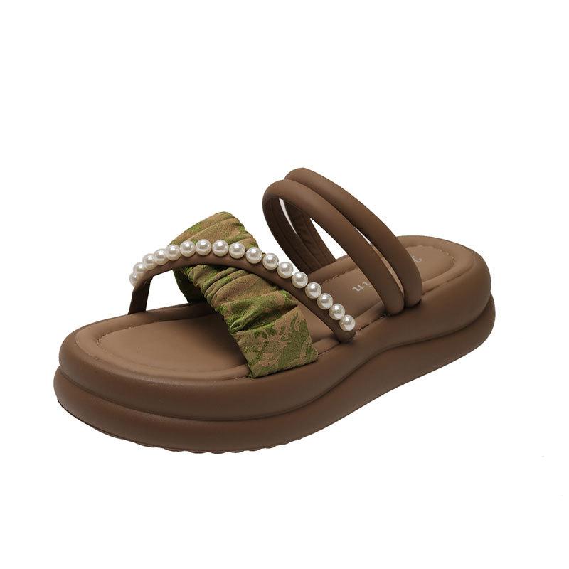 Trendy brand platform slippers women's summer wear fashion 2025 new beach cool slippers women's shoes go out two wear
