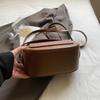 Minimalistische Modische Exquisite Damen-Schultertasche mit Schulterriemen-Design Vielseitig für Pendeln und Zusammenkünfte