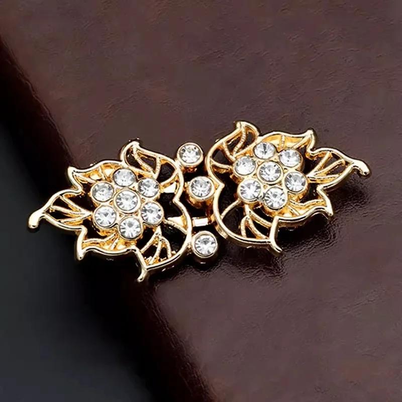 1 Pair New Collar Clips Holder Women Decor Crystal Cape Cloak Clasps Fasteners Buckle Brooch Clip
