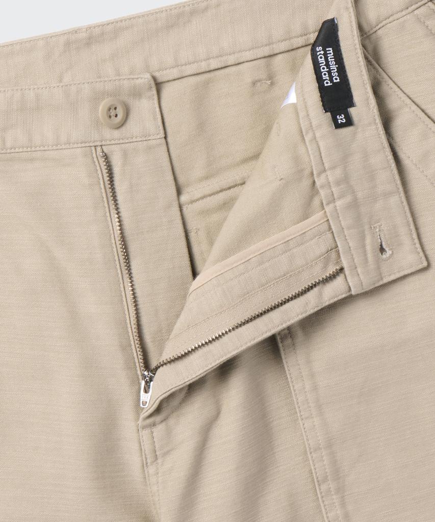 MUSINSA STANDARD Back Satin Bellows Pocket Fatigue Pants [Beige]