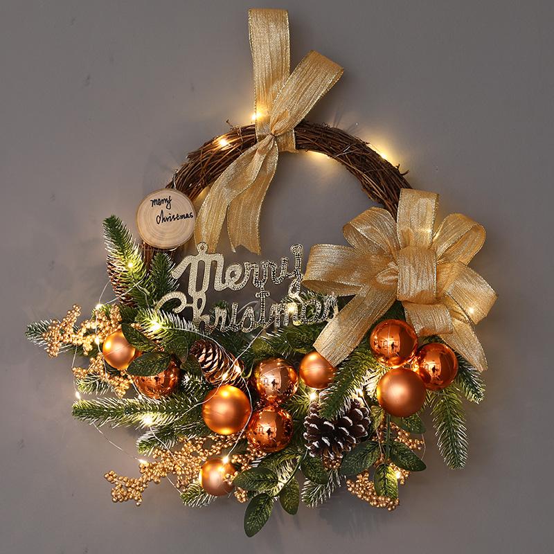 Champagner Gold Weihnachtsdekorationen: Baumkranz, Rattan-Geweih, Wand- & Türdekoration für Hotels & Einkaufszentren