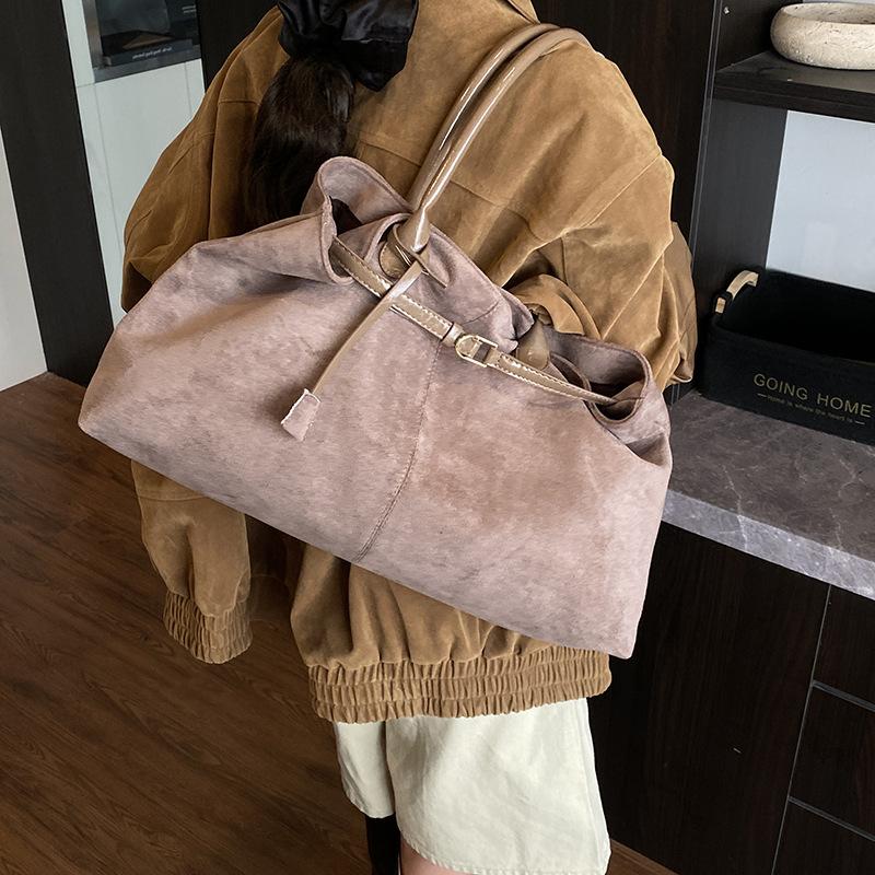 Suede Bag Women's Large Capacity 2025 New Autumn and Winter Versatile Retro Shoulder Underarm Bag Pleated Tote Bag