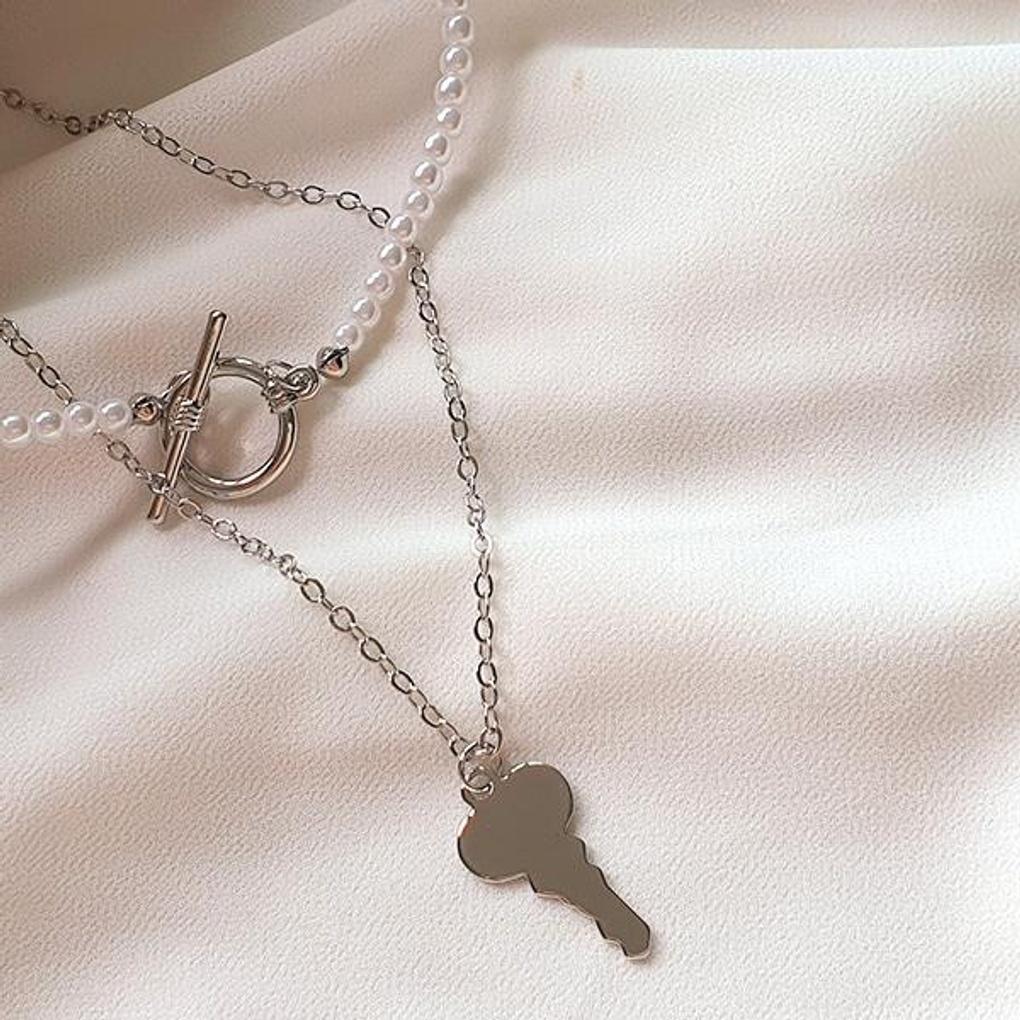 Universal Key Pearl Necklace (Can Be Worn Separately)