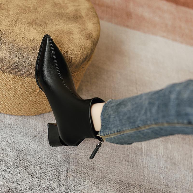 Coarse Heel Short Boots Women's Medium Heel Soft Leather Rear Zipper Medium Tube Fashion Boots 2025 New Women's Boots Pointed Thin Boots