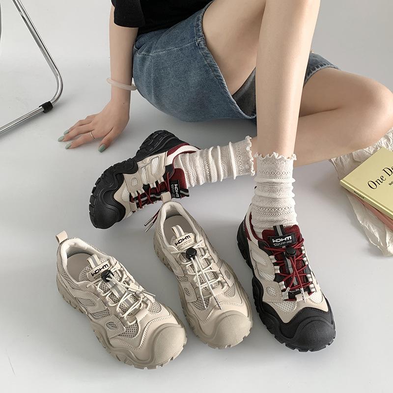 Módní všestranné retro vycházkové tréninkové boty internetové celebrity dámské letní 2025 nové lehké studentské sportovní boty Forrest Gump