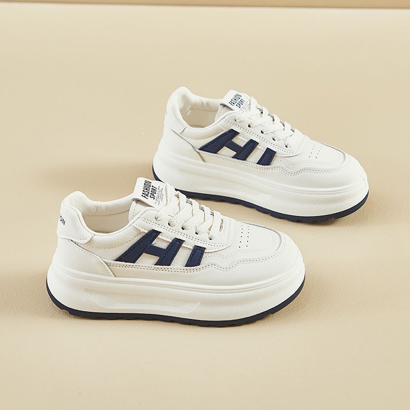 Thick-soled Muffin Little White Shoes Women's 2025 Autumn New Versatile Breathable Board Shoes Heightening Sports and Leisure Student Women's Shoes