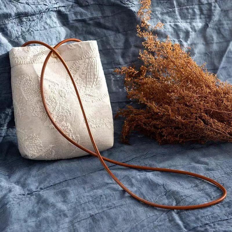 New Niche Design Embroidered Bucket Bag Women's Shoulder Messenger Bag Casual Versatile Handbag