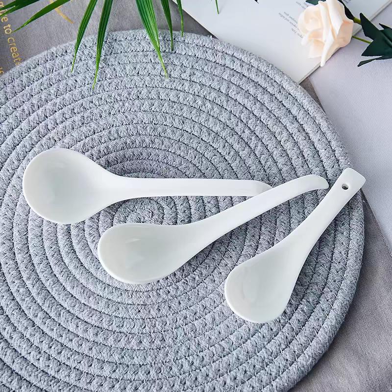 White Ceramic Long-Handle Ladle - Scratch-Resistant, Large Soup Spoon for Commercial and Household Use