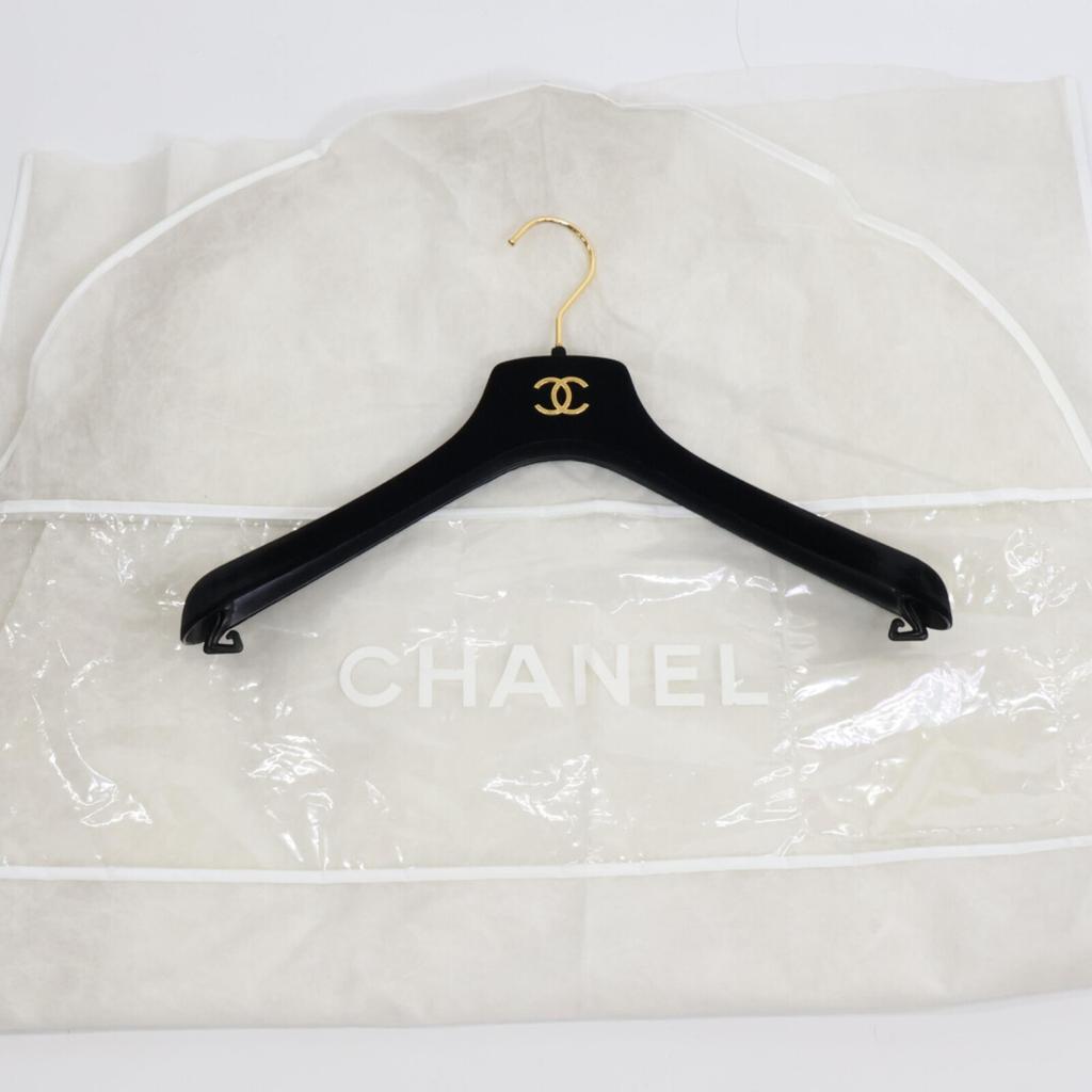 CHANEL [Domestic regular] 99A P14063W02560 Logo button wool x cashmere hoodie coat 38 blackUsed