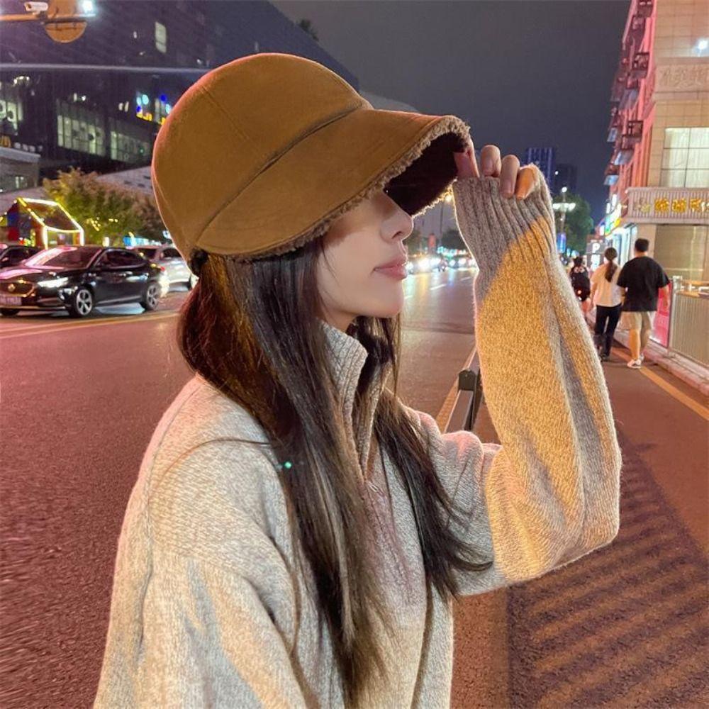 Wide Brim Fleece Baseball Cap Soft Winter Peaked Cap Cute Warm Cap Skiing