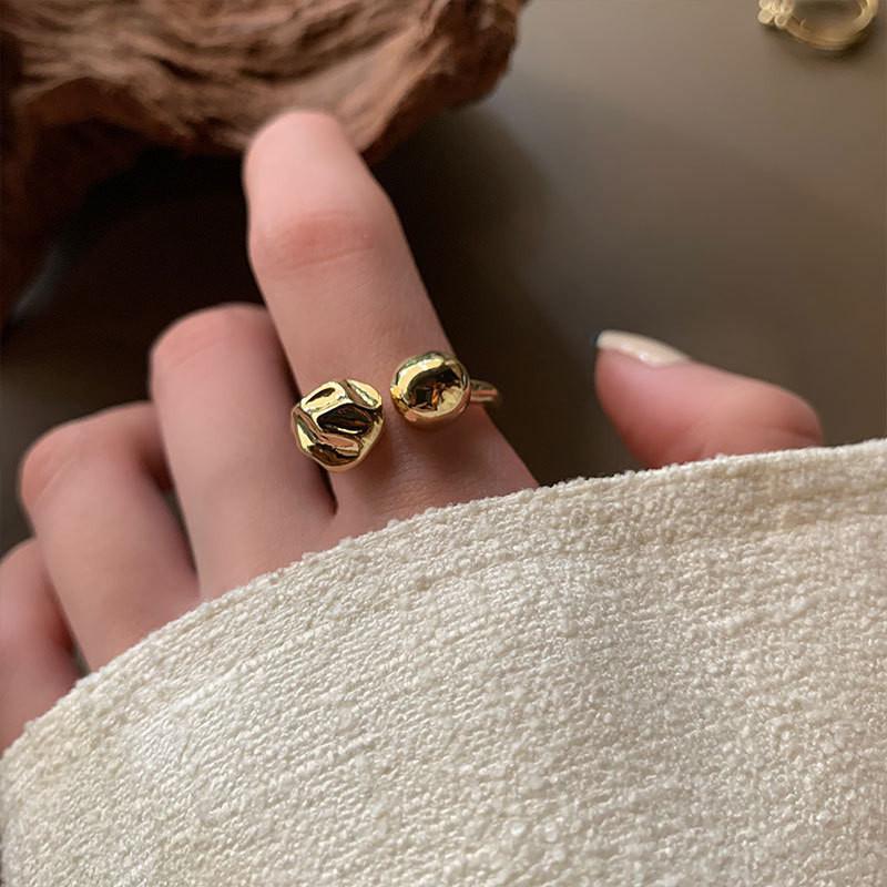 

Layered Double Artistic Bear Shaped Ring Crafted From 925 Sterling Silver For Unique Fashion J2356