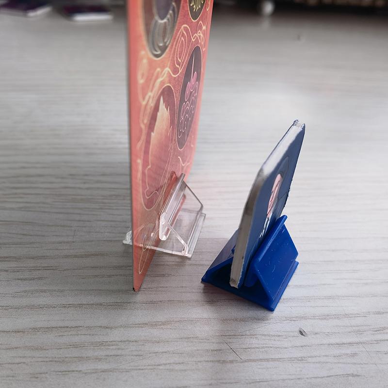 50Pcs Spiel Karte Steht Brettspiel Stücke Kunststoff Karten Basis Stehen