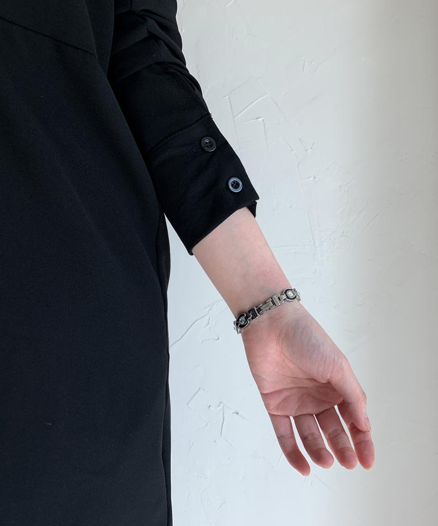 Sabona London 214 Lady Gem Black Horseshoe Magnetic Bracelet